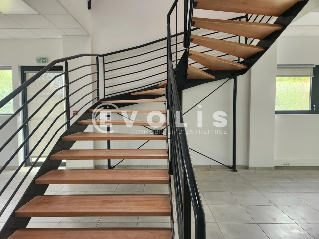 Photo 4 – location Entrepôts / activités	SAINT QUENTIN FALLAVIER (38070)