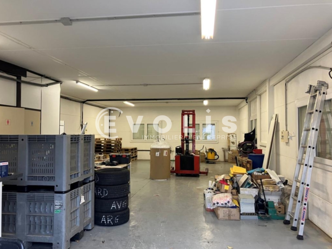 Photo 2 – location Entrepôts / activités	VILLEBON SUR YVETTE (91140)