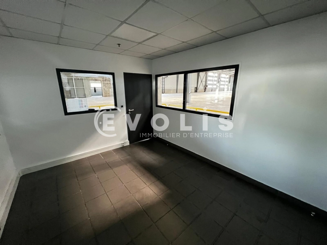 Photo 14 – location Entrepôts / activités	SAINT MICHEL SUR ORGE (91240)