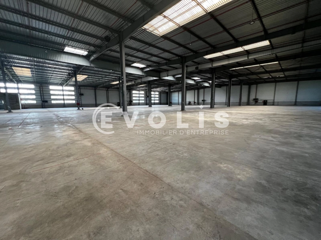 Photo 2 – location Entrepôts / activités	SAINT MICHEL SUR ORGE (91240)