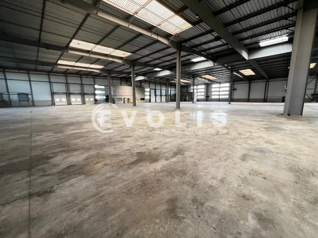 Photo 2 – location Entrepôts / activités	SAINT MICHEL SUR ORGE (91240)
