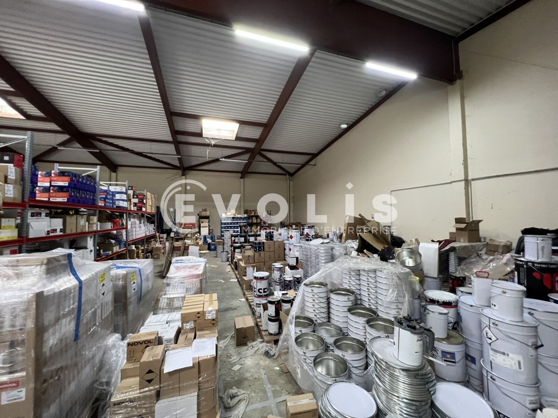 Photo 7 – location Entrepôts / activités	DECINES CHARPIEU (69150)