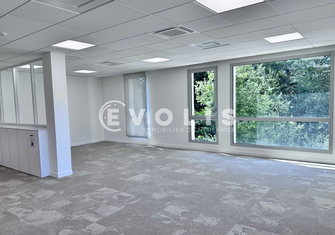 Photo 5 – vente bureaux	SERRIS (77700)