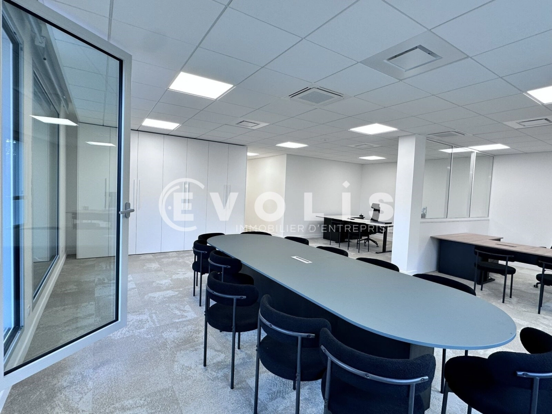 Photo 2 – location bureaux	SERRIS (77700)