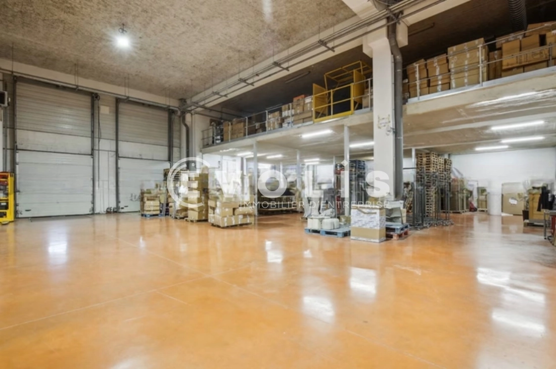 Photo 5 – location Entrepôts / activités	ROMAINVILLE (93230)