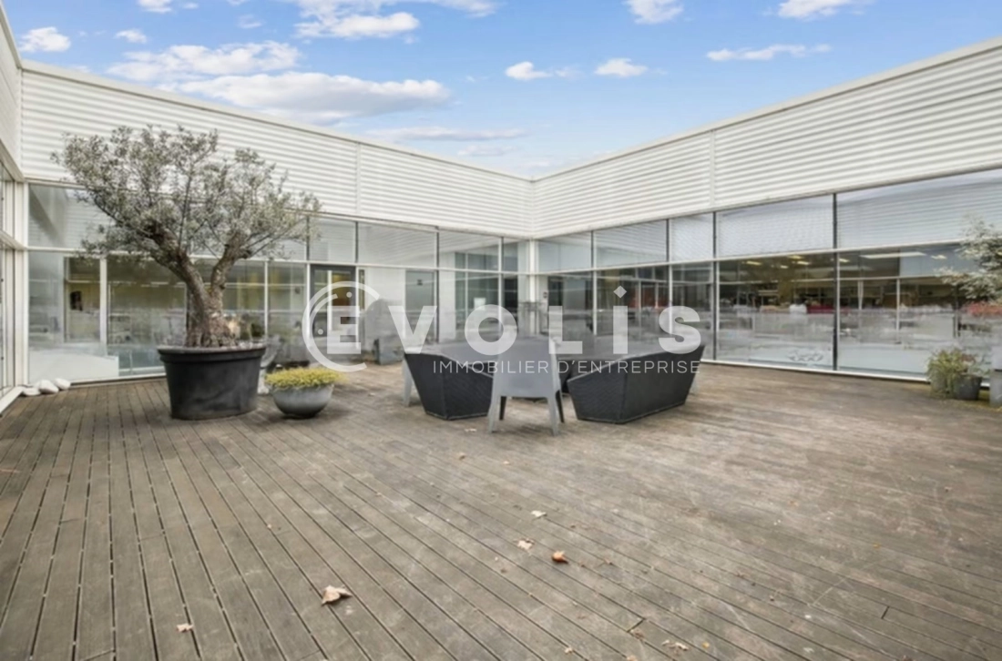 Photo 4 – location Entrepôts / activités	ROMAINVILLE (93230)