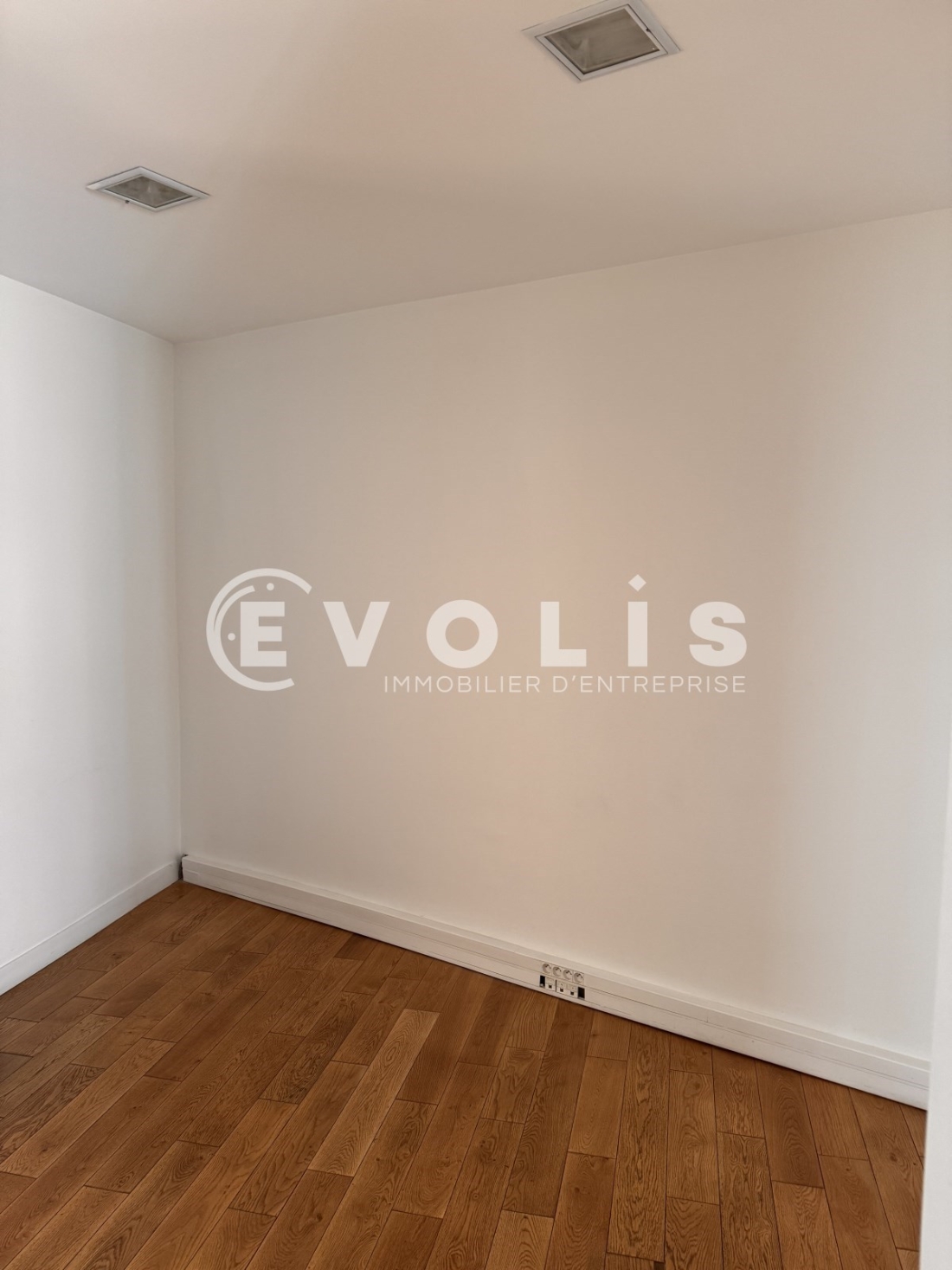 Photo 6 – location Coworking	PARIS (75008)