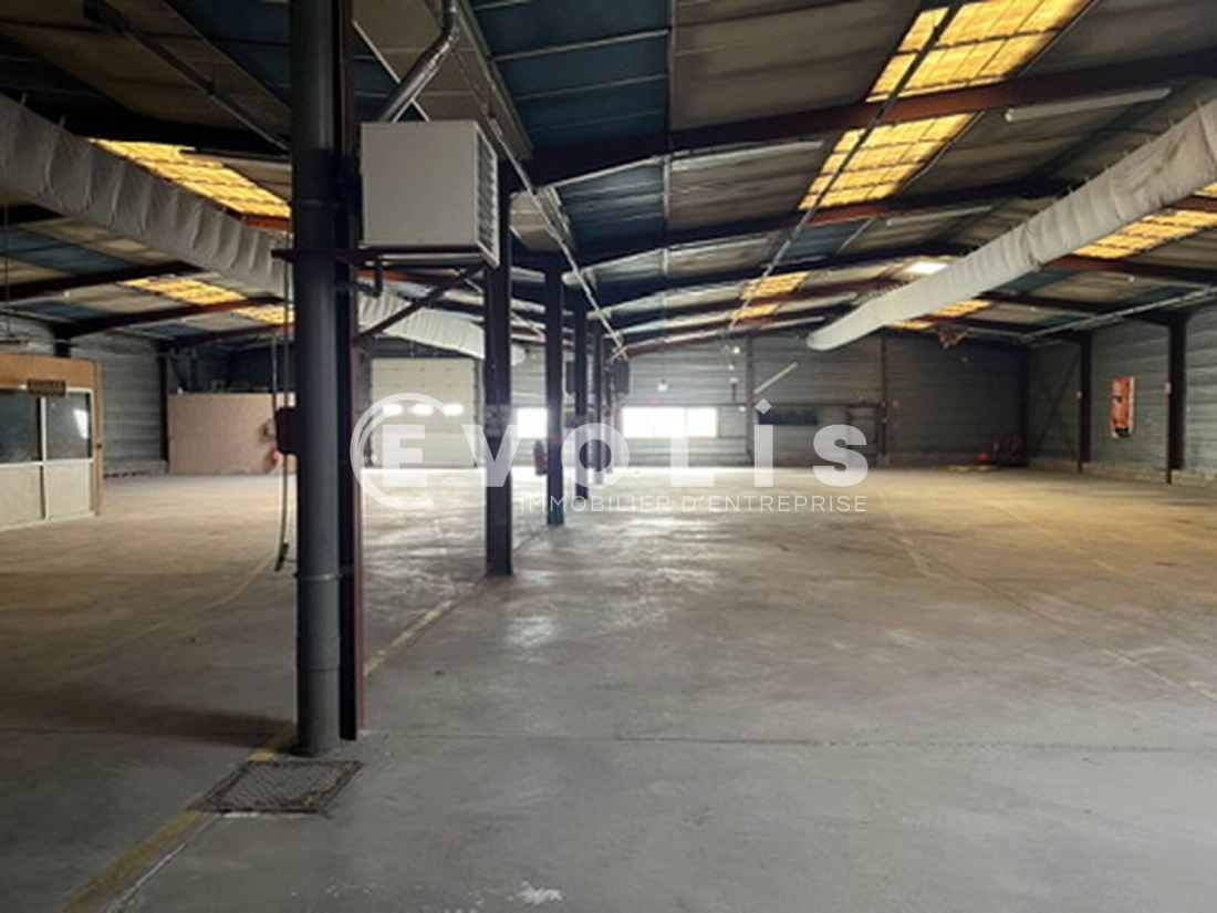 Photo 9 – vente Entrepôts / activités	BRON (69500)