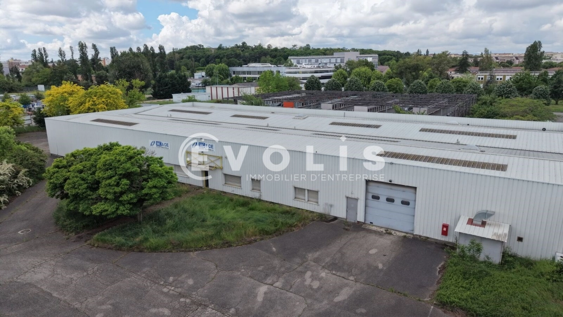 Photo 7 – vente Entrepôts / activités	BRON (69500)