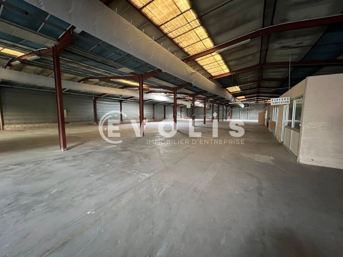 Photo 13 – vente Entrepôts / activités	BRON (69500)