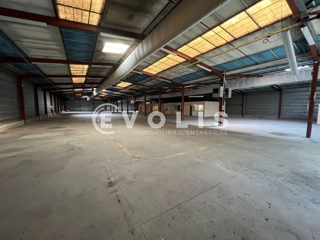Photo 15 – vente Entrepôts / activités	BRON (69500)