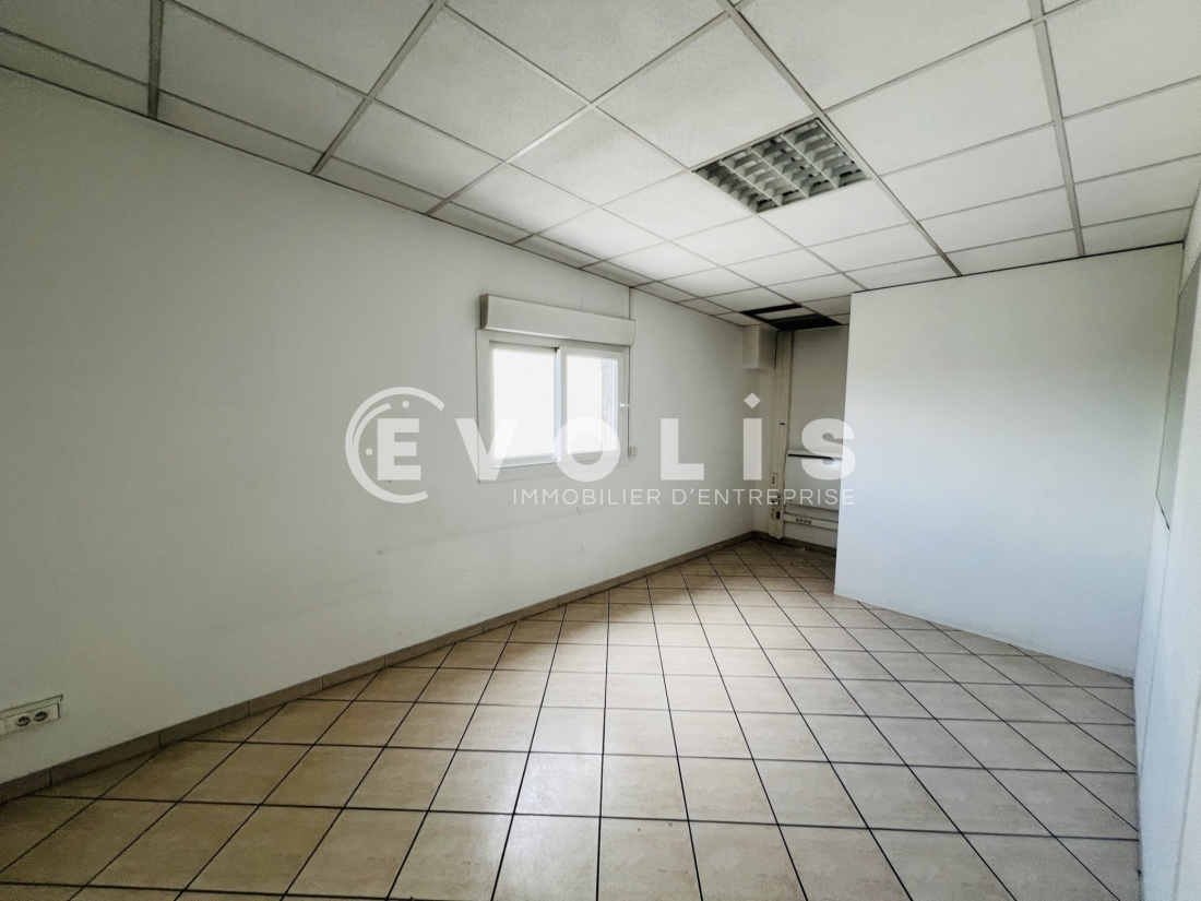 Photo 11 – location Entrepôts / activités	BAGNOLET (93170)