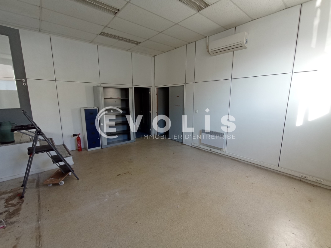 Photo 14 – location Entrepôts / activités	VENISSIEUX (69200)