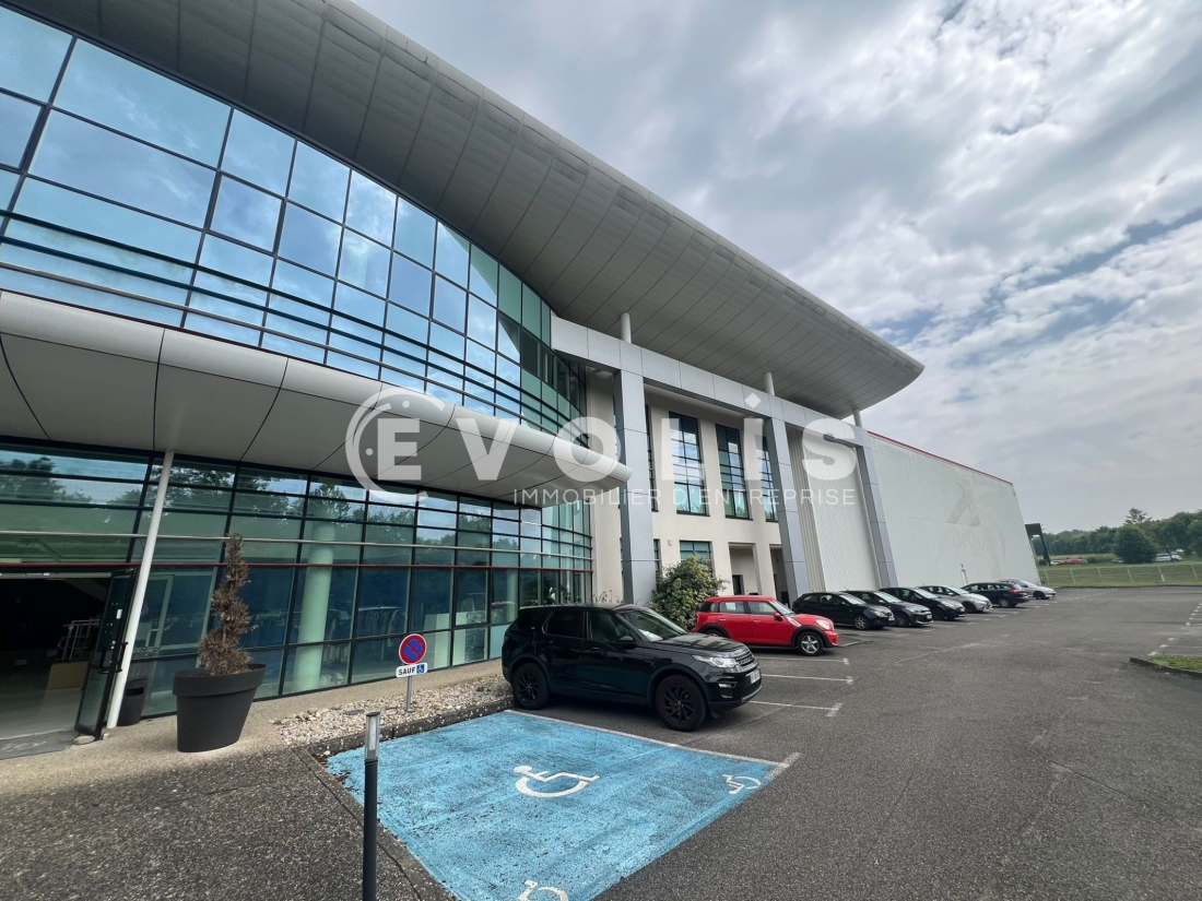 Photo 3 – vente Entrepôts / activités	VILLEFONTAINE (38090)