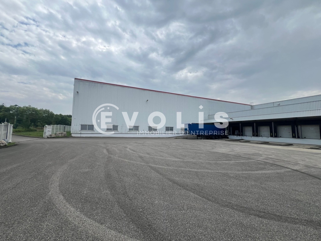 Photo 14 – vente Entrepôts / activités	VILLEFONTAINE (38090)