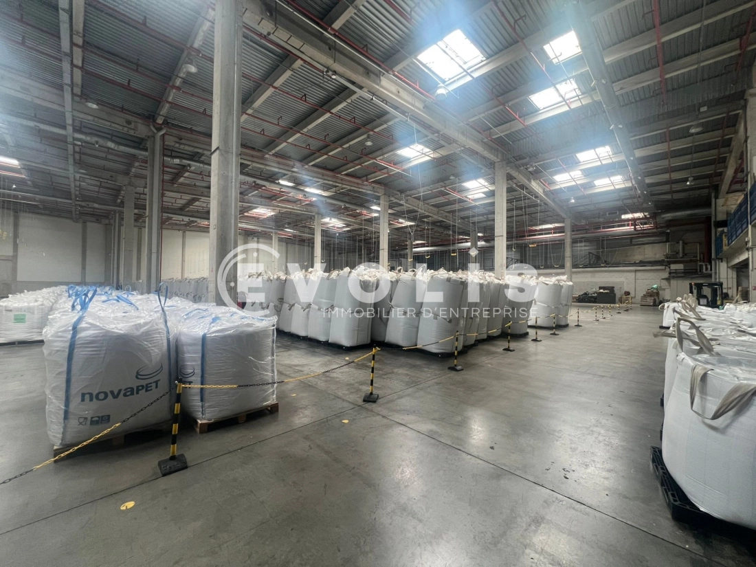 Photo 5 – location Entrepôts / activités	VAULX MILIEU (38090)