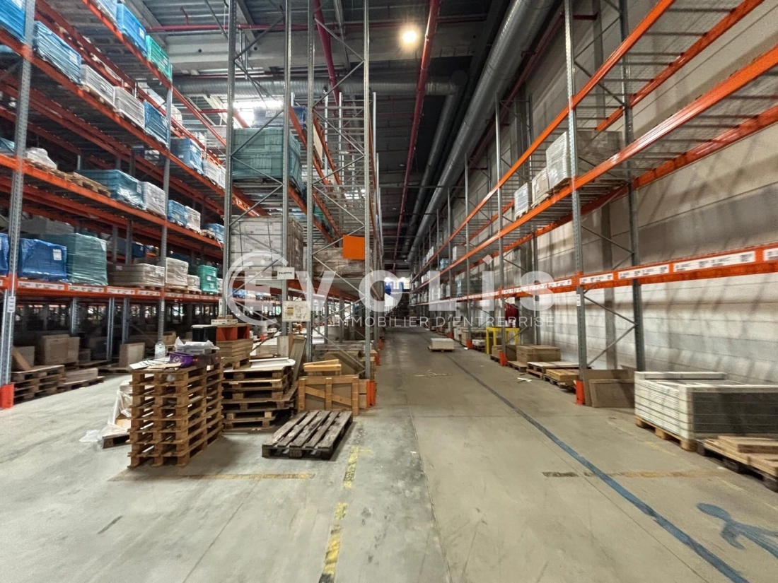 Photo 5 – location Entrepôts / activités	VAULX MILIEU (38090)