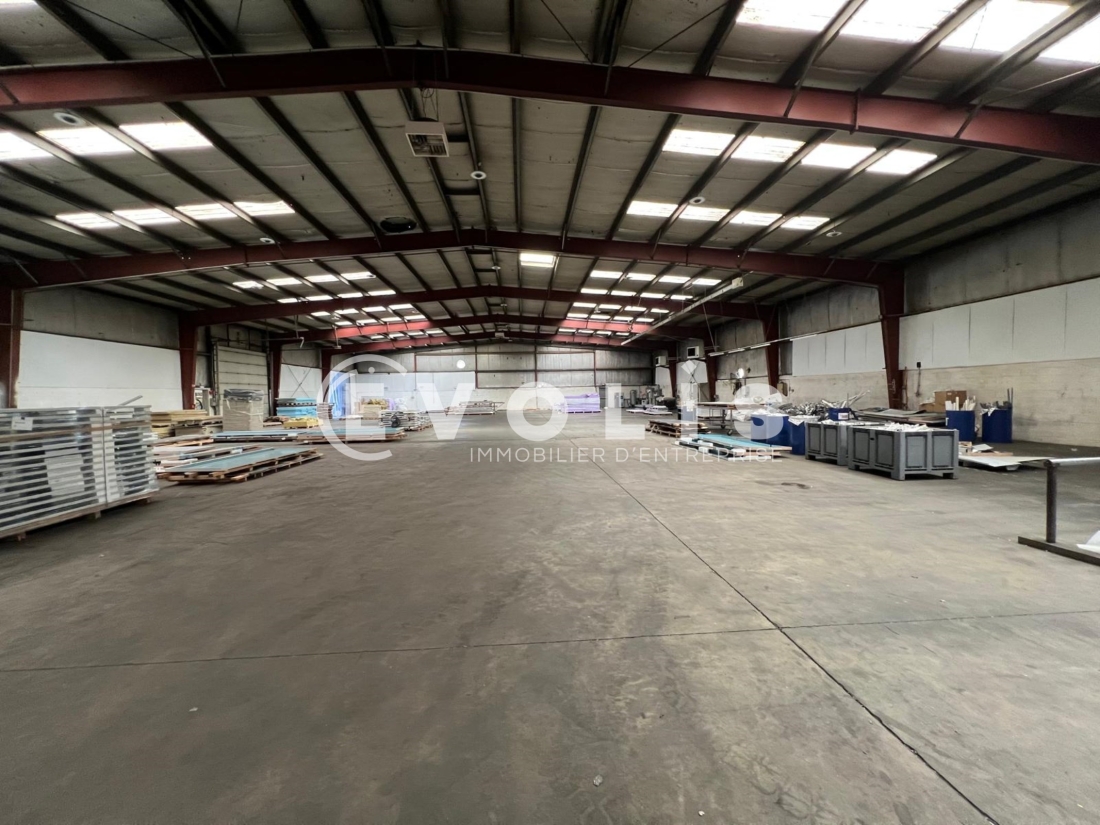 Photo 6 – location Entrepôts / activités	BRIGNAIS (69530)