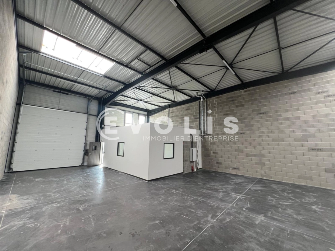 Photo 2 – location Entrepôts / activités	CORBAS (69960)