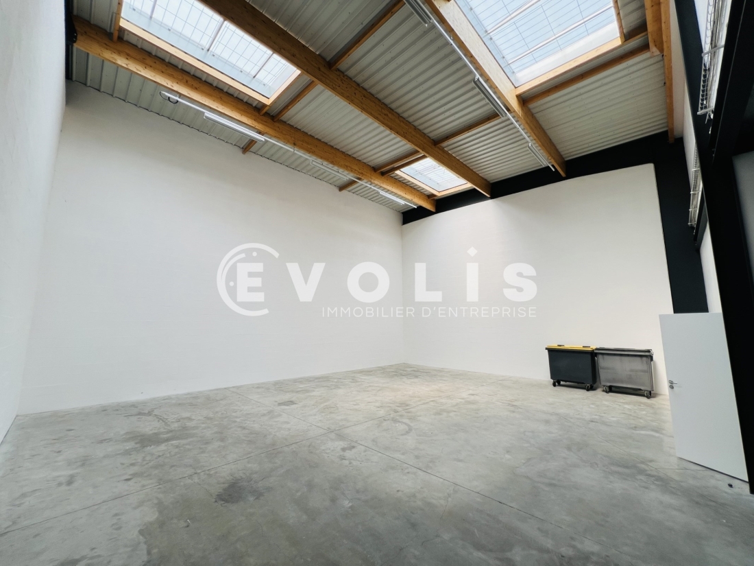 Photo 6 – location Entrepôts / activités	LIEUSAINT (77127)