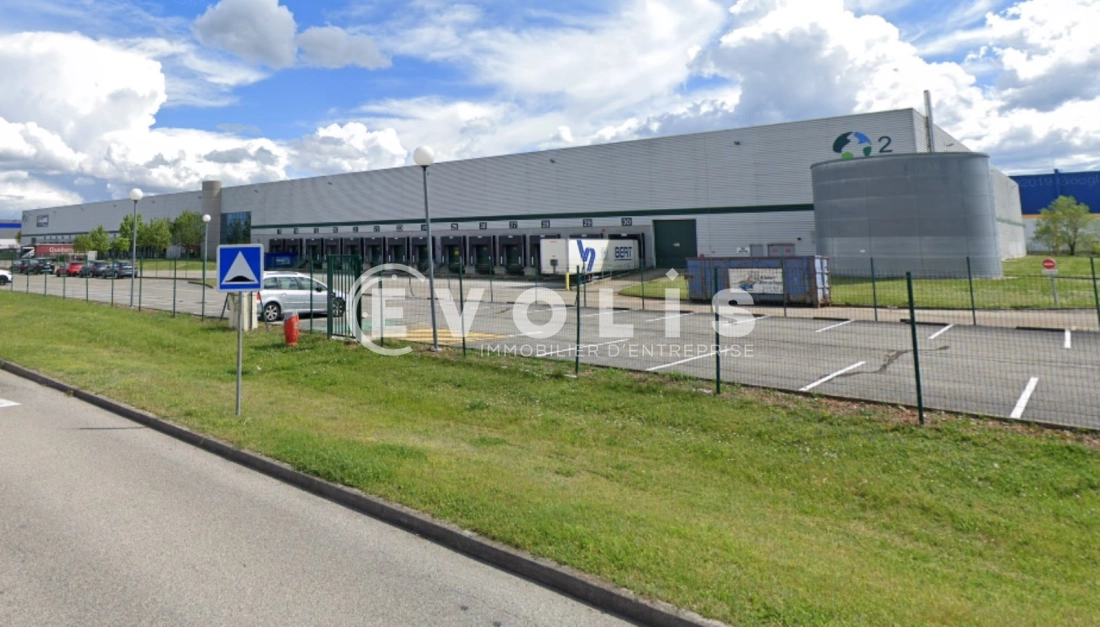 Photo 2 – location Entrepôts / activités	SAINT QUENTIN FALLAVIER (38070)