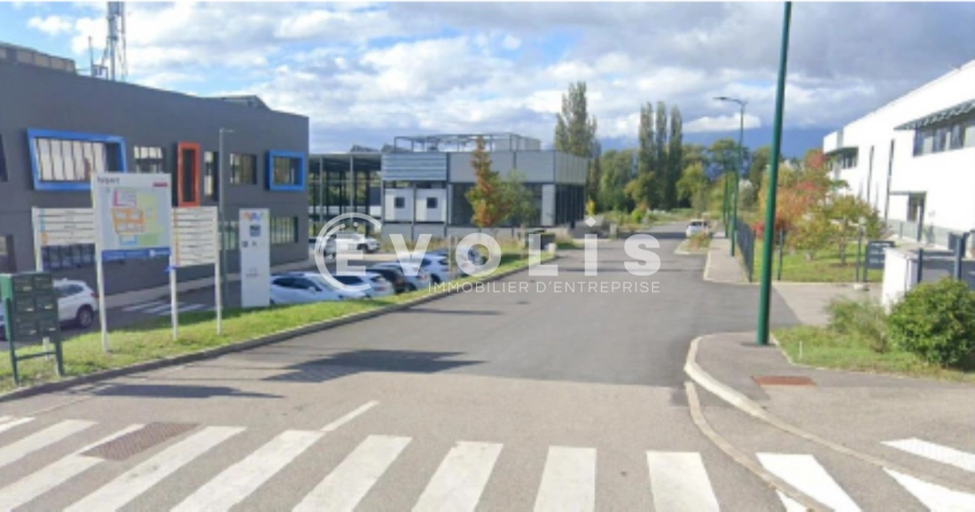 Photo 1 – location bureaux	SAINT ISMIER (38330)