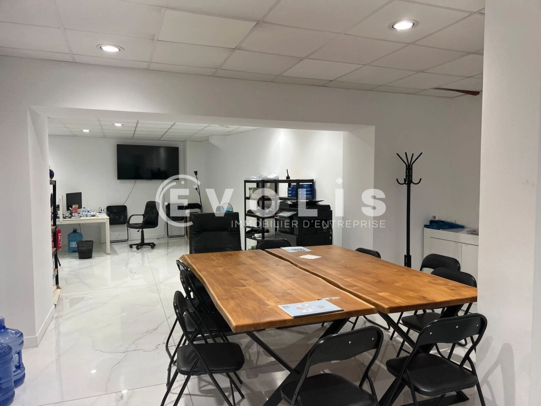 Photo 2 – location Locaux commerciaux	PARIS (75015)