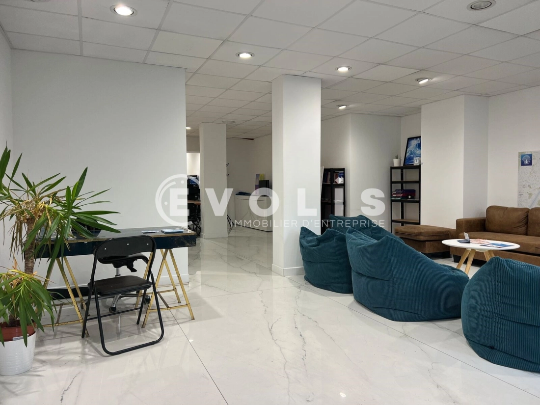 Photo 2 – location Locaux commerciaux	PARIS (75015)