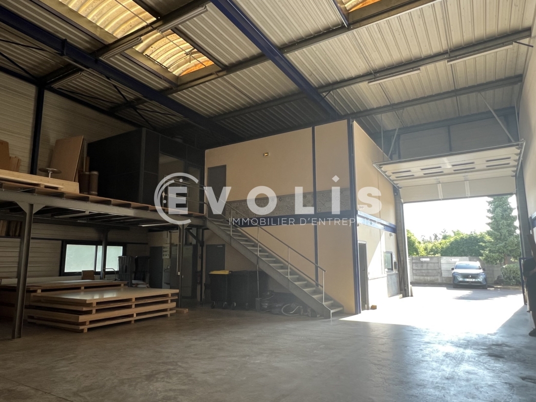 Photo 4 – location Entrepôts / activités	CHAMPIGNY SUR MARNE (94500)