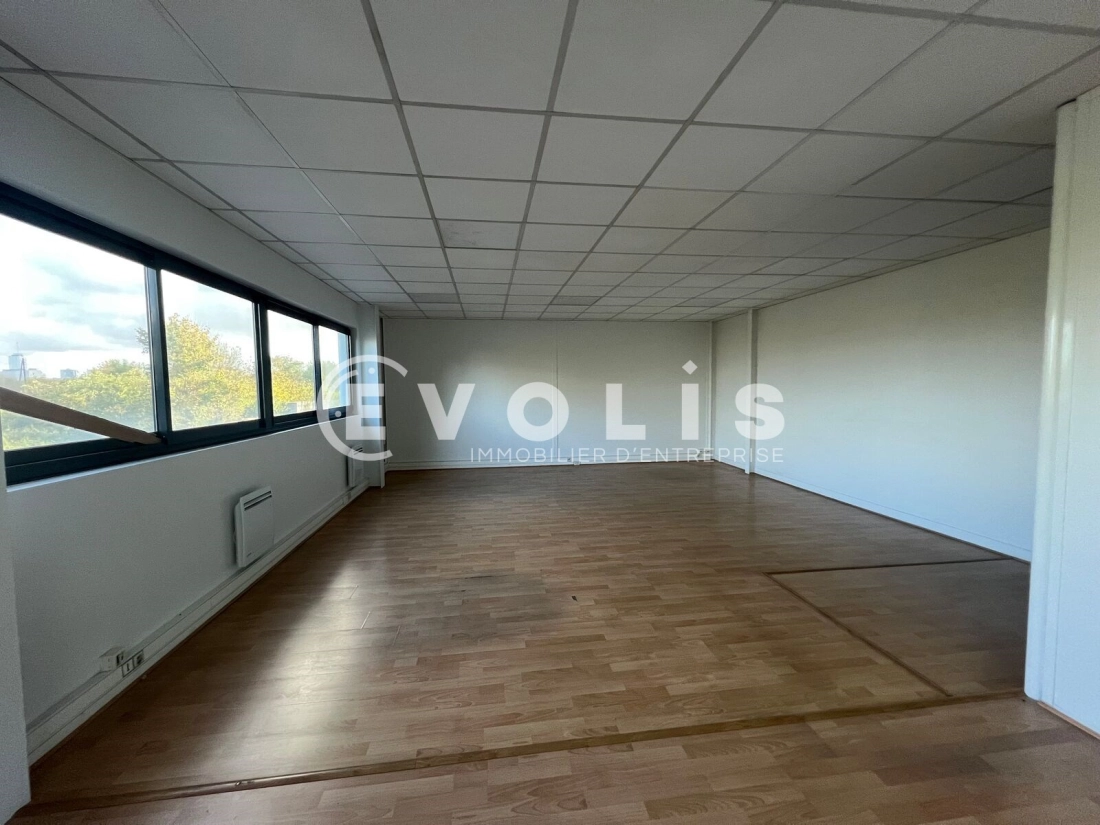 Photo 8 – location Entrepôts / activités	CHAMPIGNY SUR MARNE (94500)