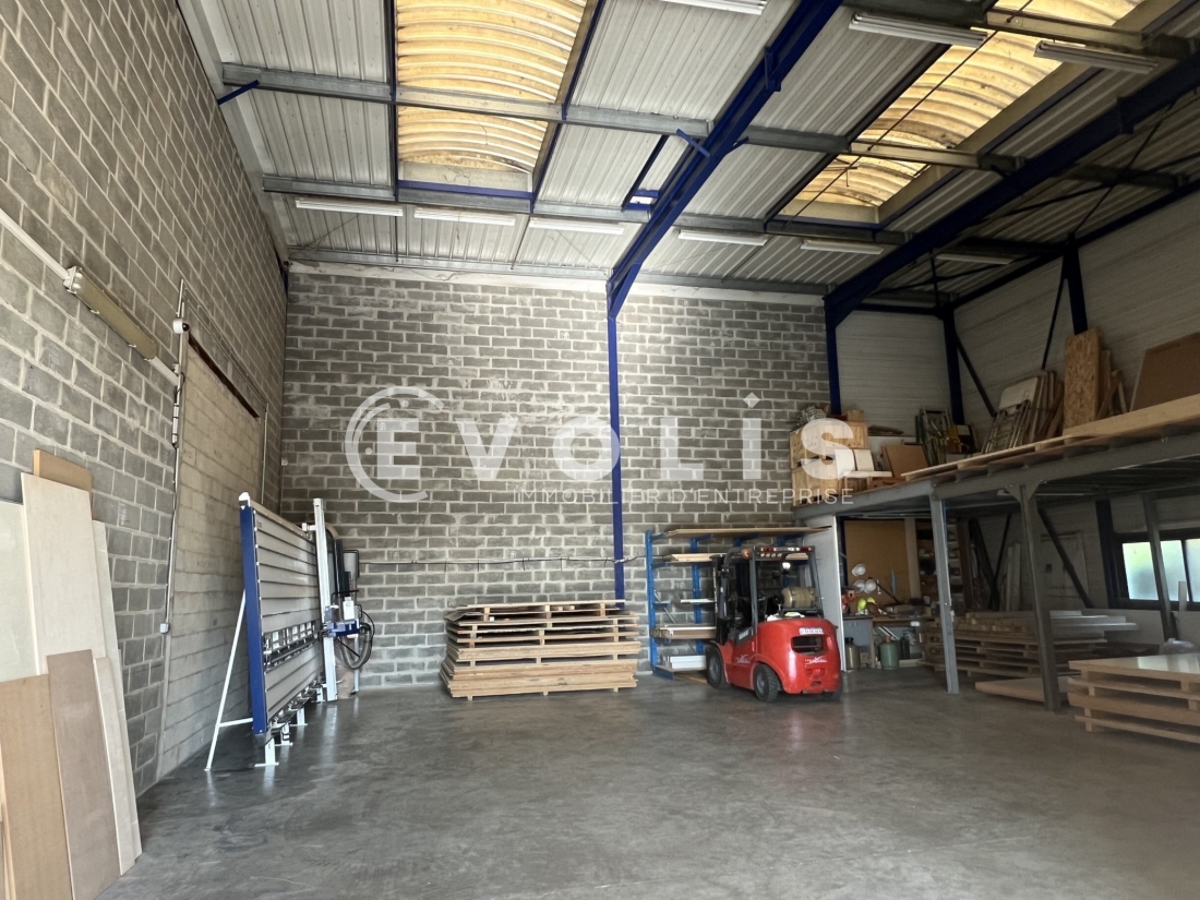 Photo 1 – location Entrepôts / activités	CHAMPIGNY SUR MARNE (94500)