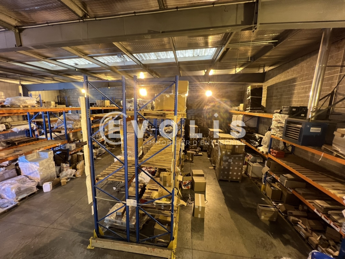 Photo 9 – location Entrepôts / activités	VAULX EN VELIN (69120)