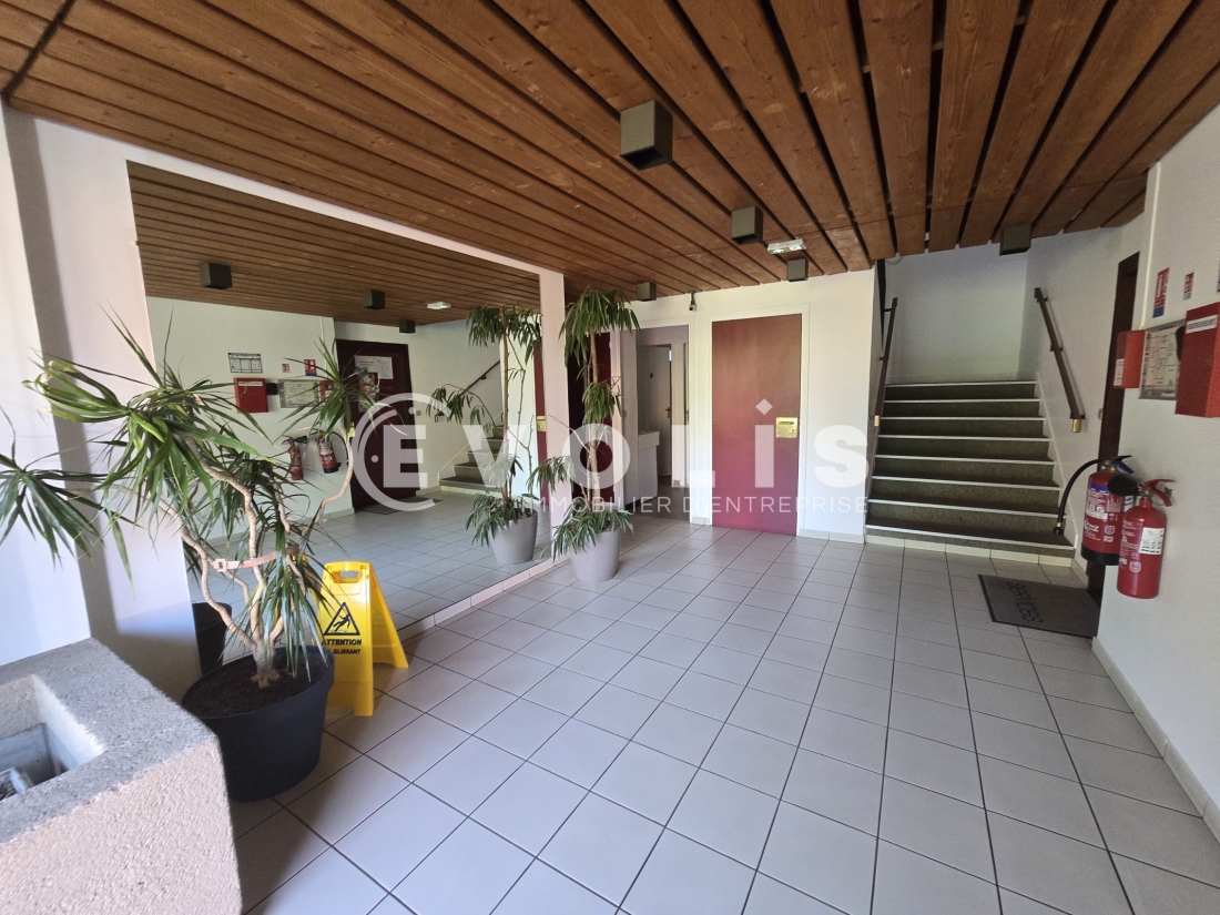 Photo 2 – location bureaux	IGNY (91430)
