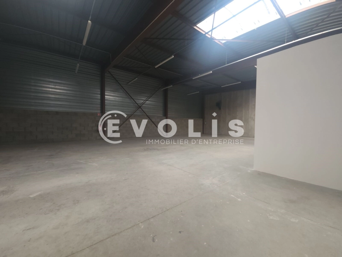 Photo 10 – location Entrepôts / activités	BRON (69500)