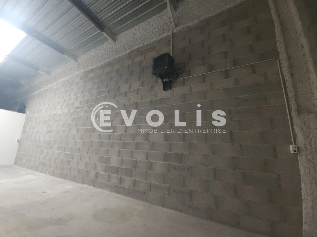 Photo 14 – location Entrepôts / activités	BRON (69500)