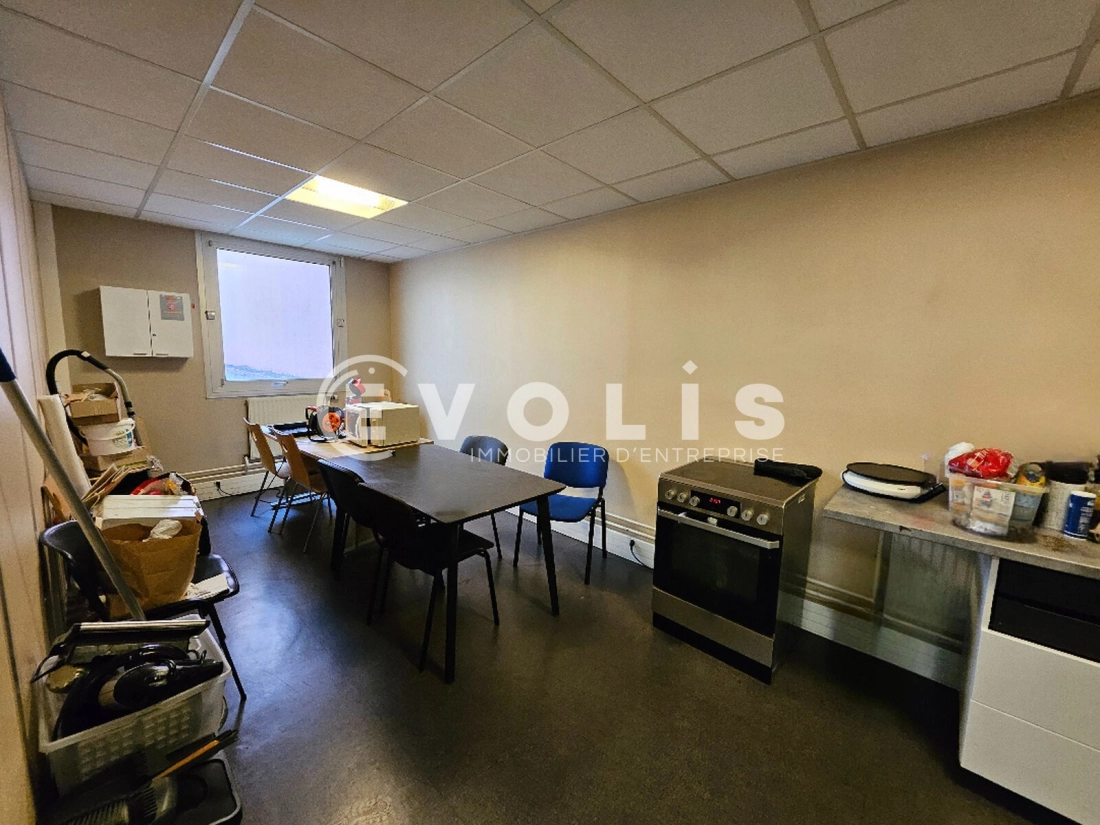 Photo 1 – location bureaux	CACHAN (94230)