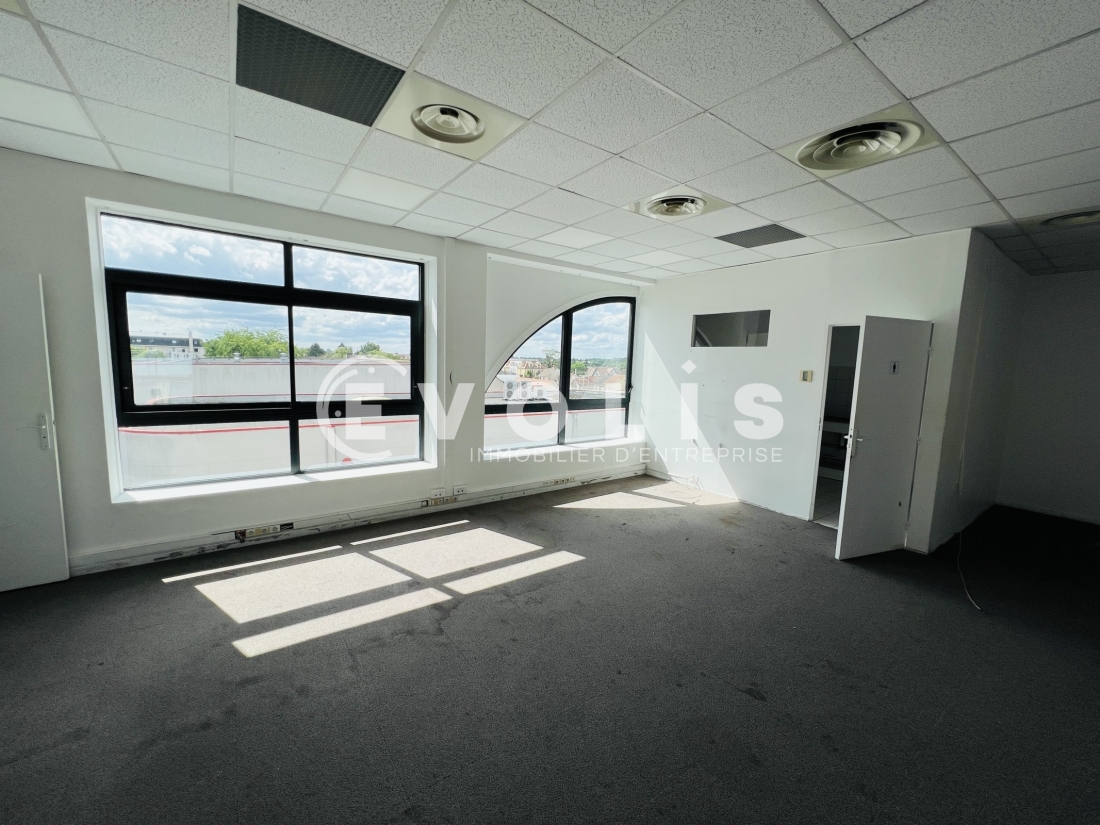 Photo 3 – location bureaux	PONTAULT COMBAULT (77340)