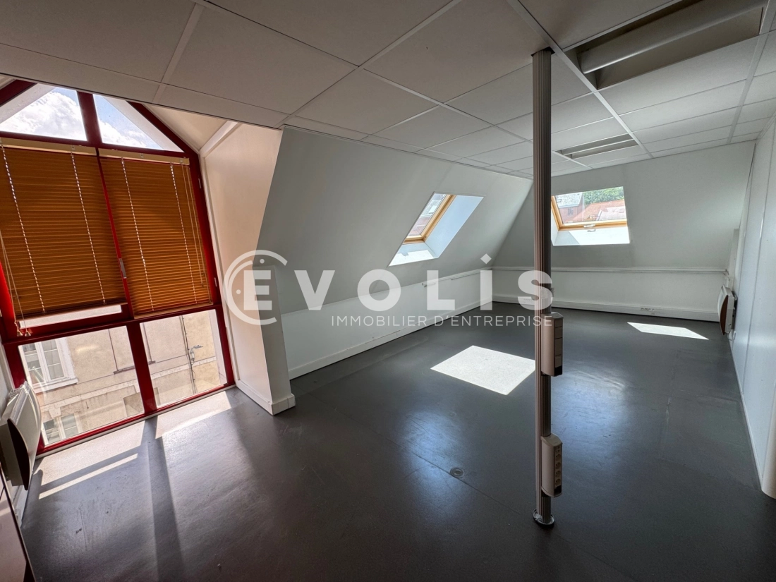 Photo 2 – location bureaux	AMIENS (80000)