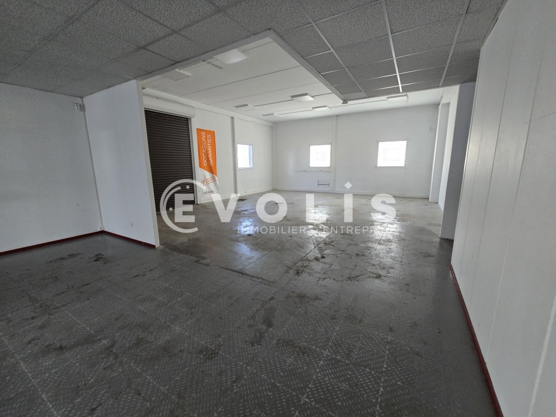 Photo 2 – location Entrepôts / activités	CHAMPLAN (91160)