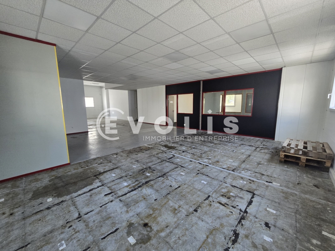 Photo 5 – location Entrepôts / activités	CHAMPLAN (91160)