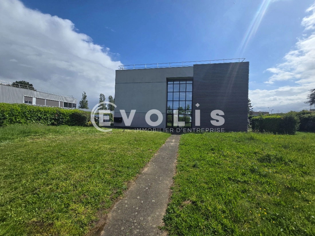 Photo 7 – location Entrepôts / activités	LES ULIS (91940)