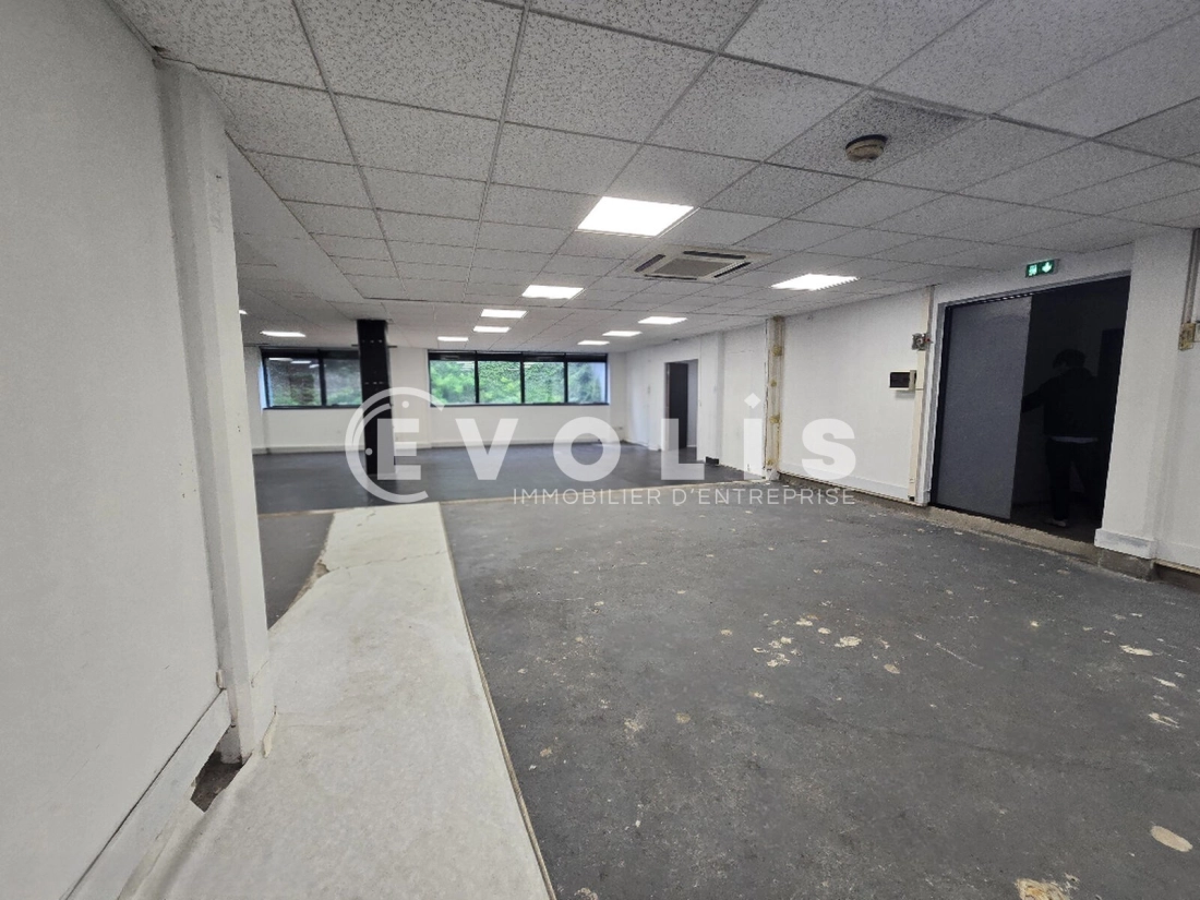 Photo 4 – location Entrepôts / activités	LES ULIS (91940)