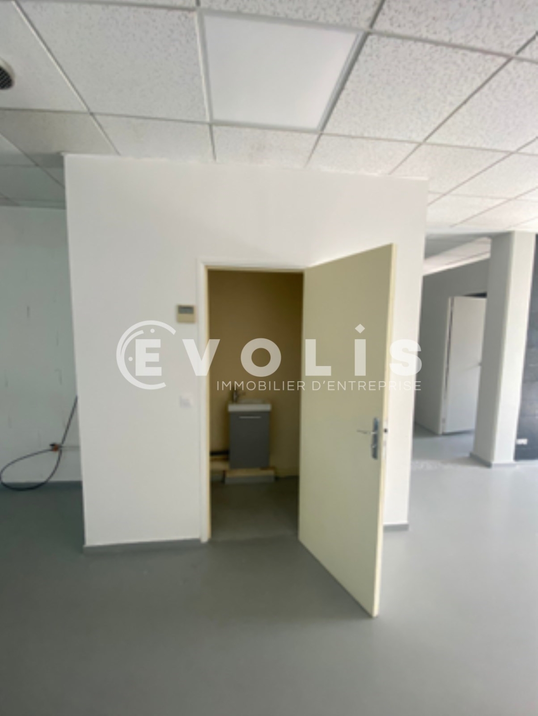 Photo 5 – location Entrepôts / activités	LES ULIS (91940)