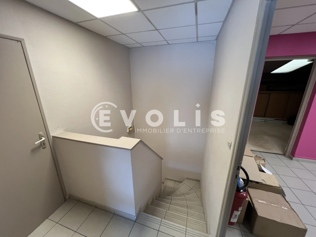 Photo 10 – vente bureaux	VENISSIEUX (69200)