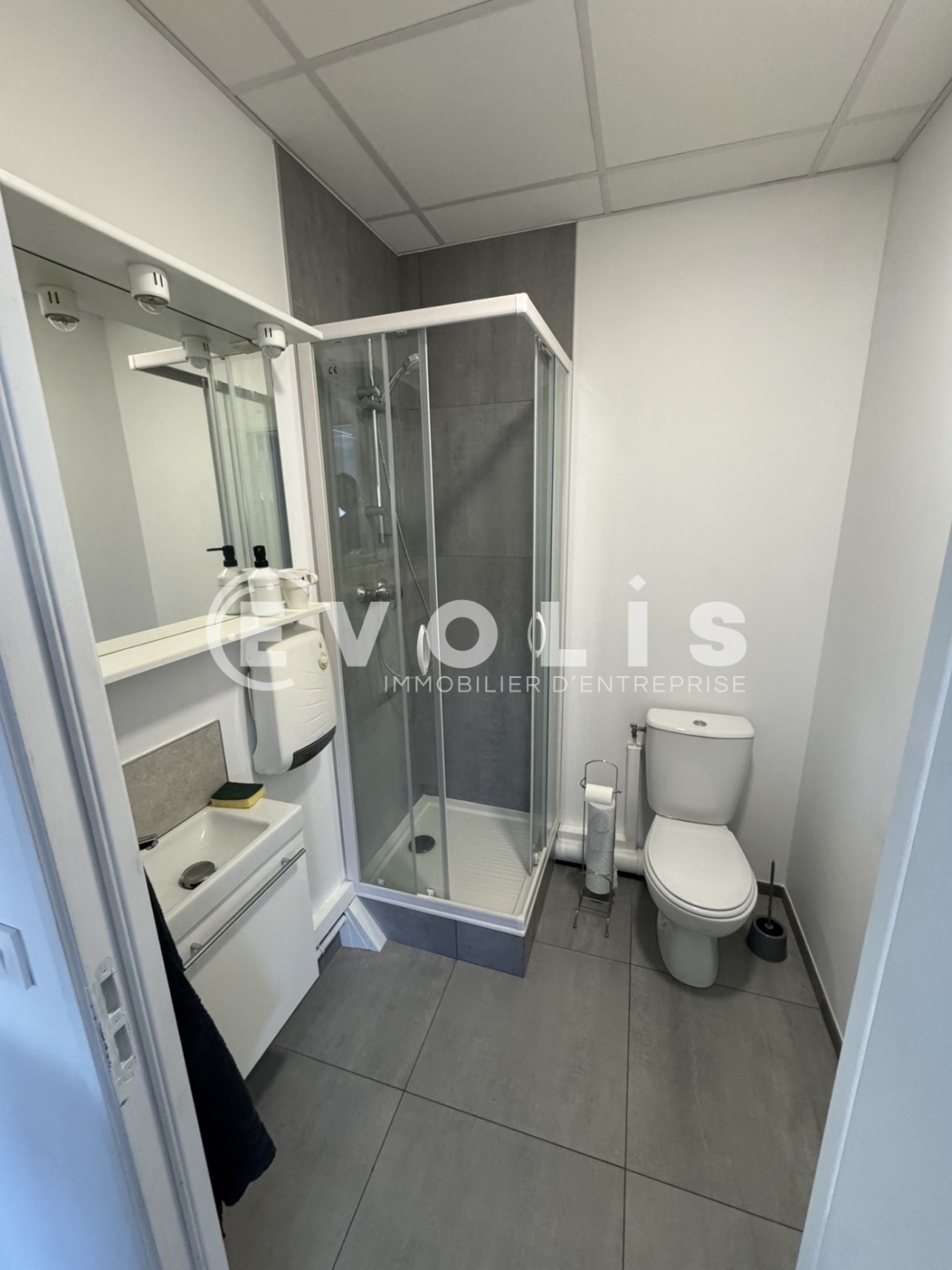 Photo 12 – location Entrepôts / activités	BEYNOST (01700)
