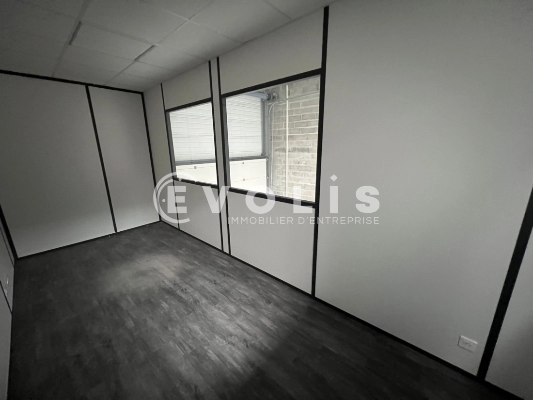Photo 9 – location Entrepôts / activités	GENAS (69740)