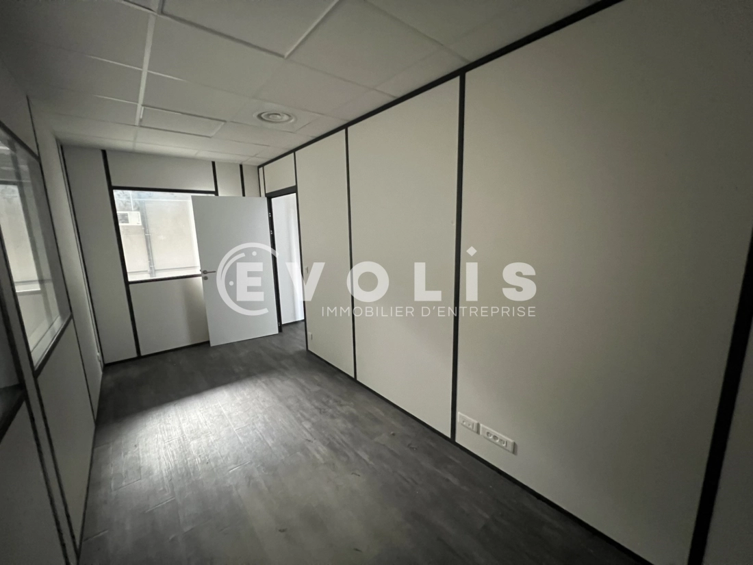 Photo 10 – location Entrepôts / activités	GENAS (69740)