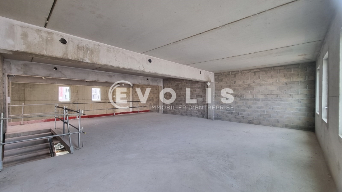 Photo 5 – vente Entrepôts / activités	SERRIS (77700)