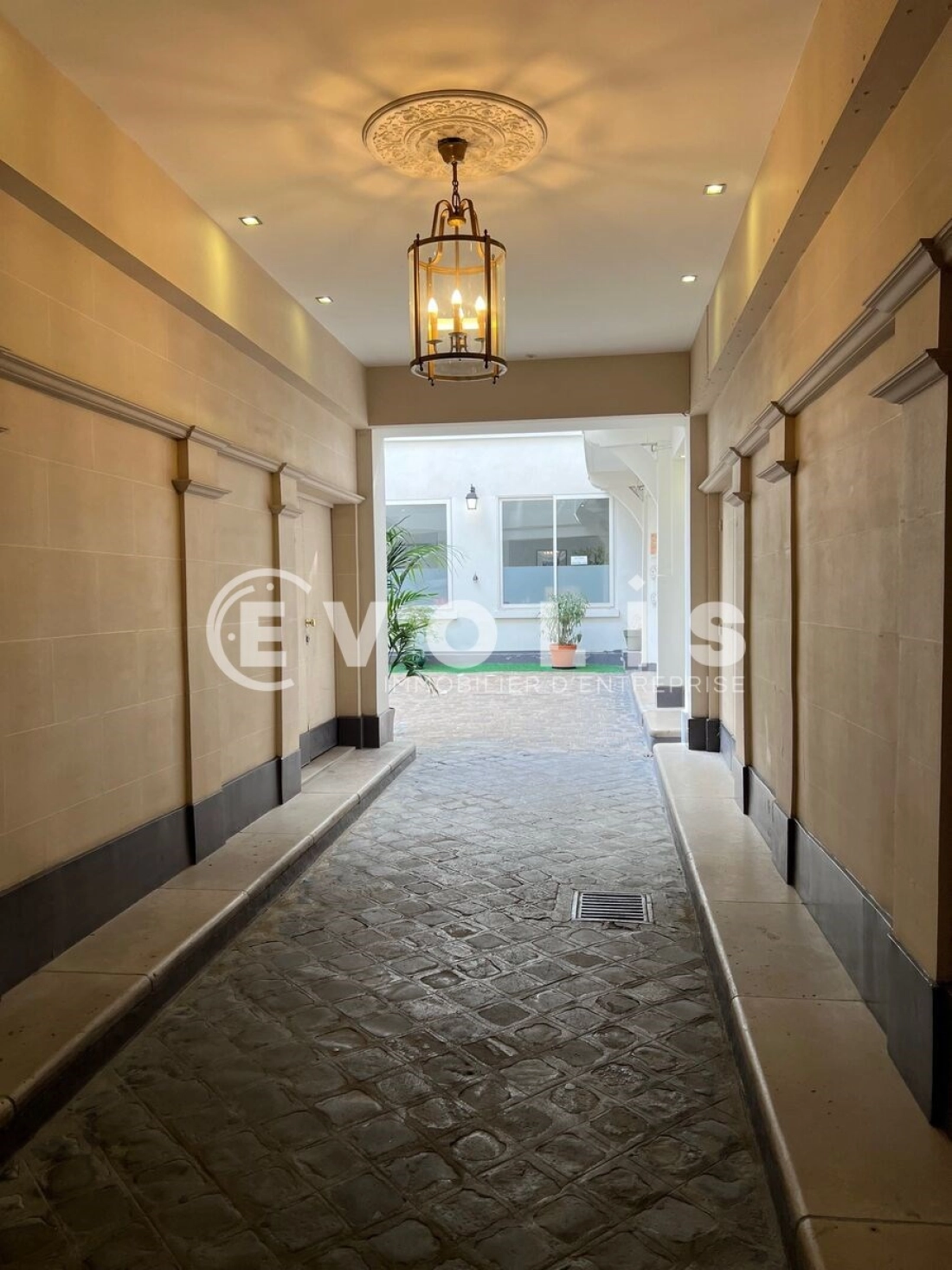 Photo 8 – location bureaux	PARIS (75009)