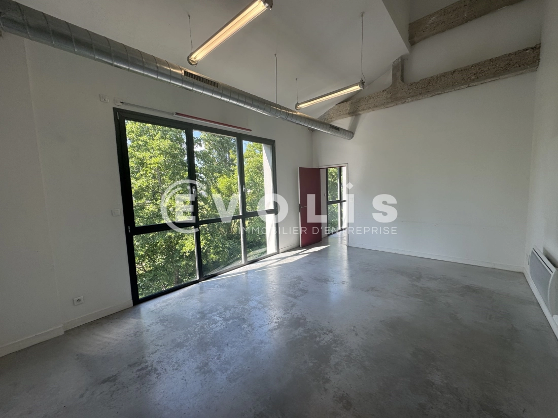 Photo 1 – location bureaux	AMIENS (80000)